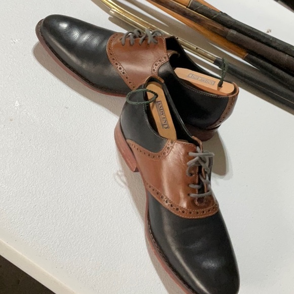 Like New! Men’s size 10M Cole Haan Oxford Shoe - Picture 4 of 5